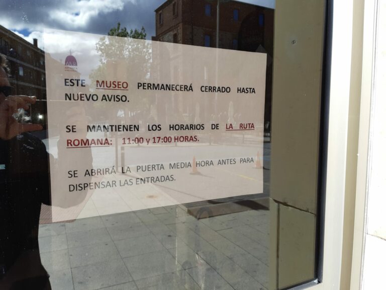 La Casa Panero y el Museo Romano cierran por falta de personal