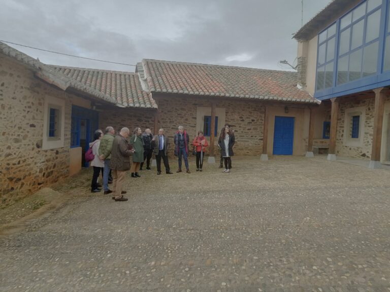 Patrimonio autoriza las obras de subsanación y modificación del entorno de la Cruz de Ferro de Santa Colomba de Somoza