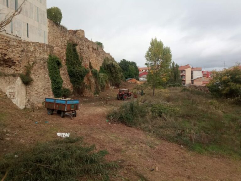 Valuarte Conservación de Patrimonio ejecutará la restauración del primer tramo de la muralla de Astorga