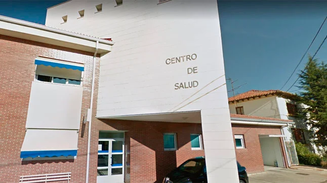 La falta de pediatra colma el vaso del deterioro sanitario del Órbigo