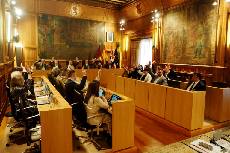 La Diputación de León aprueba un presupuesto histórico de 214,6 millones de euros