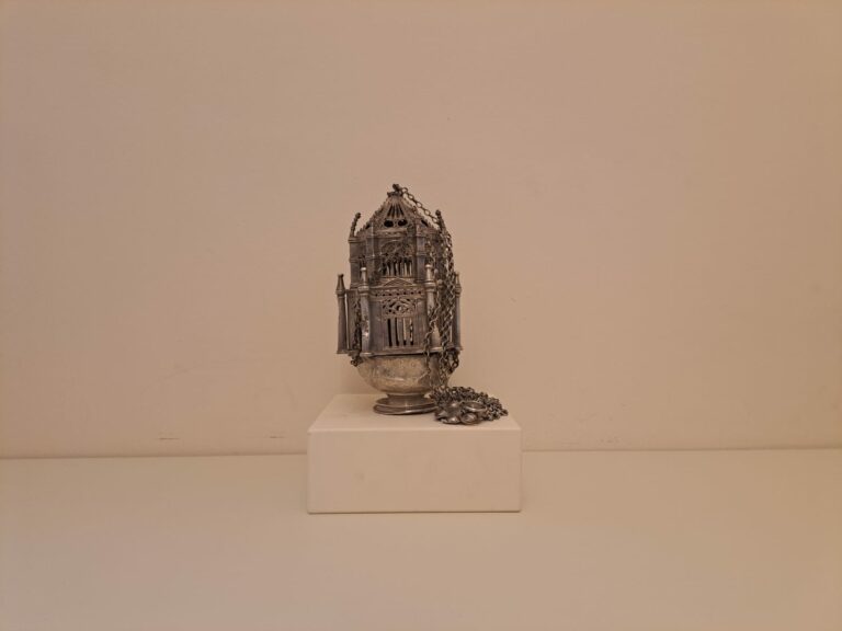 Un incensario en plata, Pieza del Mes de febrero del Palacio de Guadí