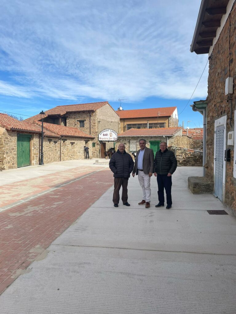 Finaliza la obra de la calle La Calleja de Santa Catalina de Somoza