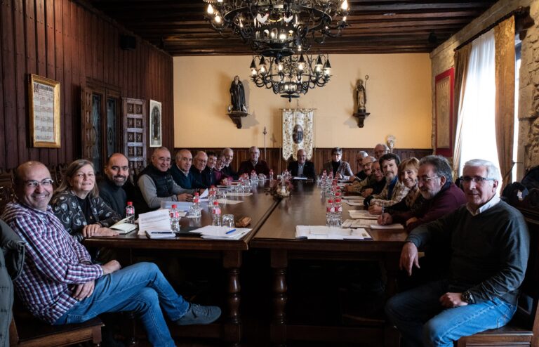 Las asociaciones de Amigos del Camino de Burgos, Astorga y El Bierzo fundan la red de “Albergues de Acogida Tradicional” bajo el estandarte ‘Mil años más de hospitalidad jacobea’