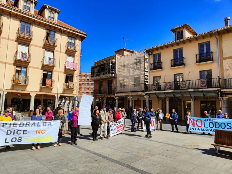 ‘Lodos No’ denuncia «persecución y cruzada contra la plataforma» por parte de los ayuntamientos de Astorga y Santiagomillas
