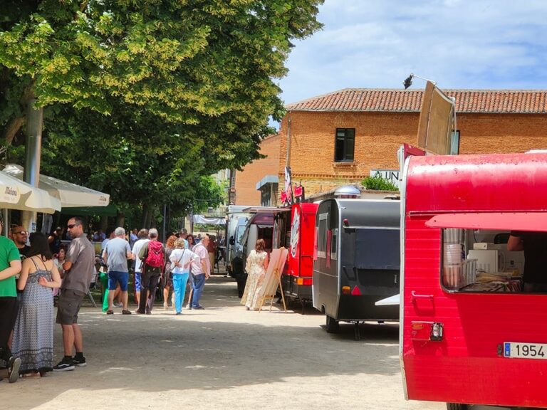 Fin de semana de música, comida sobre ruedas, vermú y diversión en el Jardín