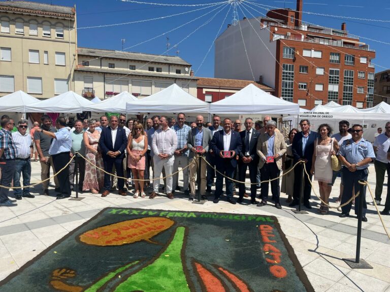 El presidente de la Diputación subraya la “identidad, tradición y futuro” de la Feria Agroganadera y del Ajo de Veguellina
