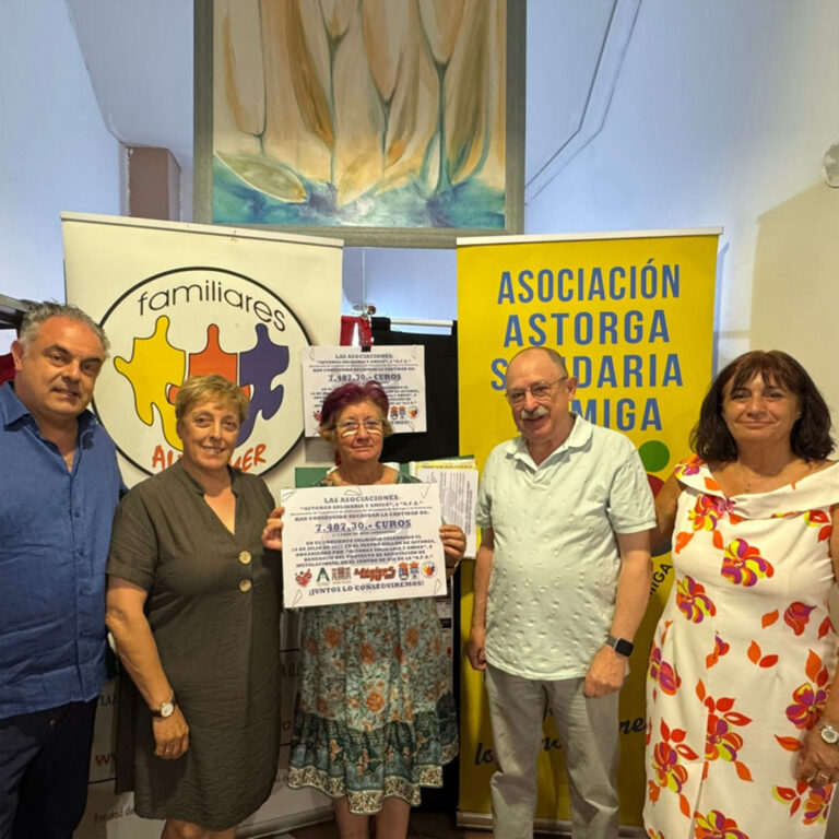 La Astorga más solidaria que recauda más de siete mil euros para el centro de Alzheimer
