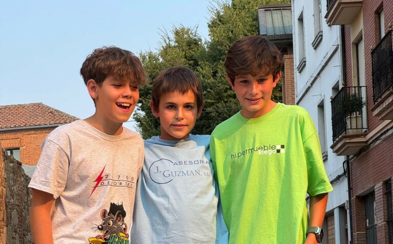 Lucas (1º) y Tin (3º) Fernández Buelga y Nacho Mendaña (2º) se proclaman campeones de la XLIII Vuelta Chapista