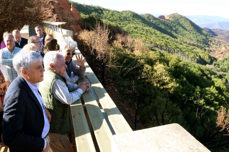 La Junta avanza en las obras de rehabilitación del Mirador de Orellán del Espacio Cultural y Natural de Las Médulas y anuncia que podrá visitarse desde este fin de semana