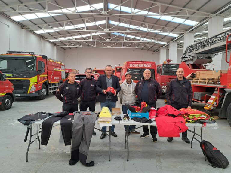 Los bomberos del SEPEIS cuentan con nuevo equipamiento para intervenciones acuáticas