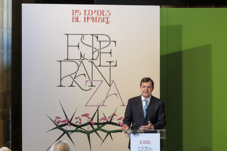 Mañueco destaca Las Edades del Hombre como modelo de desarrollo económico y social y ejemplo de gestión eficaz del patrimonio cultural de Castilla y León