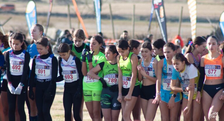 Los niños y adultos del Club de Atletismo Teleno Cecinas Pablo regresan del Cross Internacional de Atapuerca con buenas sensaciones y grandes resultados