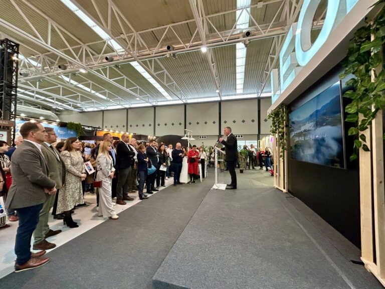 León se muestra en Intur más vivo que nunca