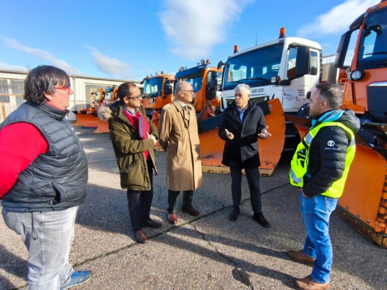 La Delegación Territorial coordina con el resto de administraciones en León el operativo de nevadas que garantice la seguridad de todos los ciudadanos