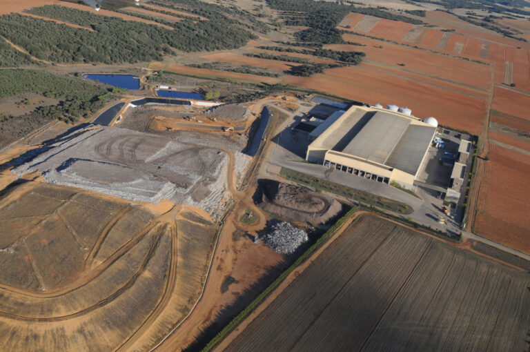 El PSOE municipal presenta en el pleno de mañana una moción contra el macrovertedero de San Justo de la Vega