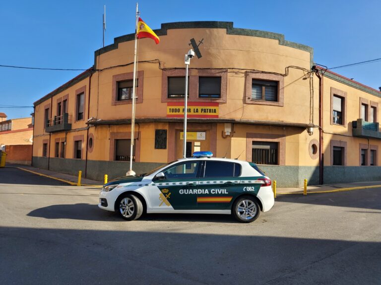 Detenido en La Bañeza un joven de 28 años por agredir a otro con un vaso