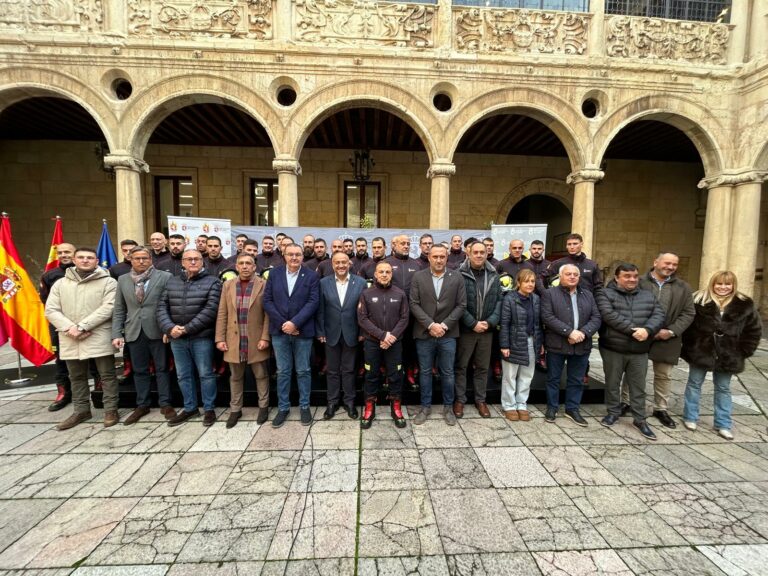 La Diputación de León recibe a los 25 nuevos bomberos del SEPEIS que se incorporarán a los parques provinciales