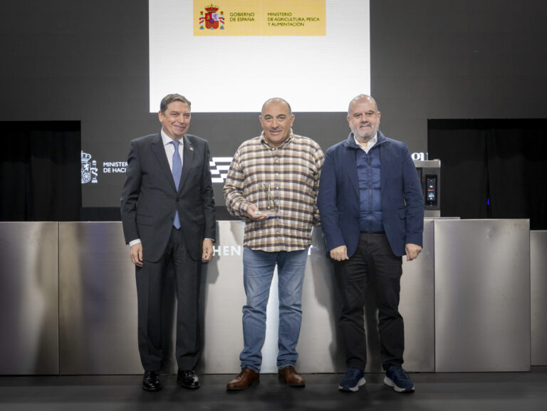 José Gordón recibe el Premio Madrid Fusión a la Defensa del Producto por una vida dedicada a preservar el producto y una forma de vivir