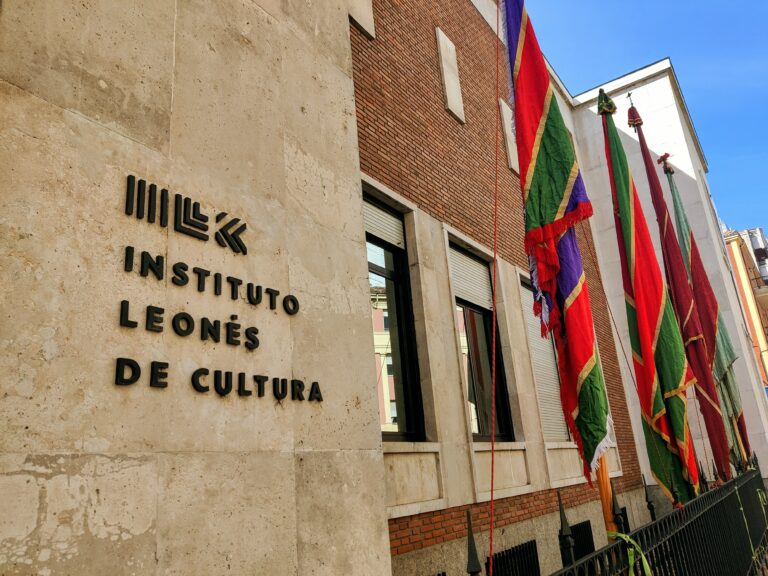 El Instituto Leonés de Cultura destina 100.000 euros a la elaboración de réplicas de pendones desaparecidos o en mal estado