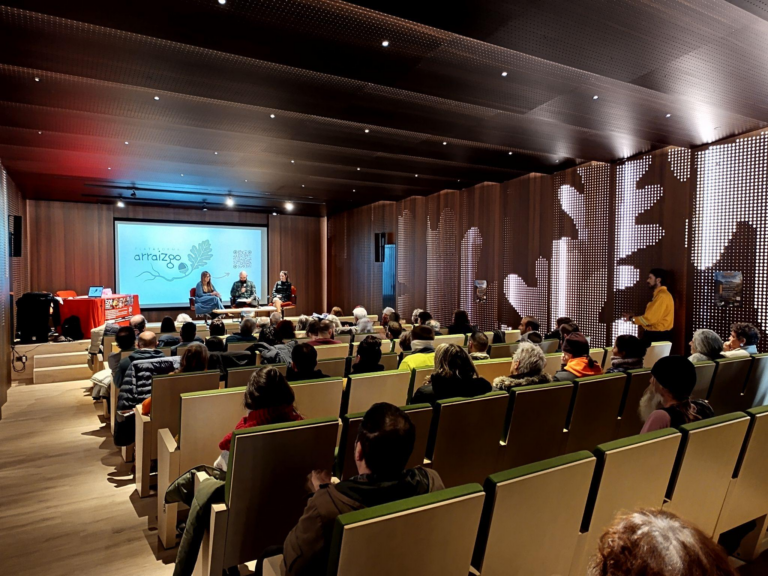 ARRAIZGO se presenta en Astorga con una amplia respuesta ciudadana