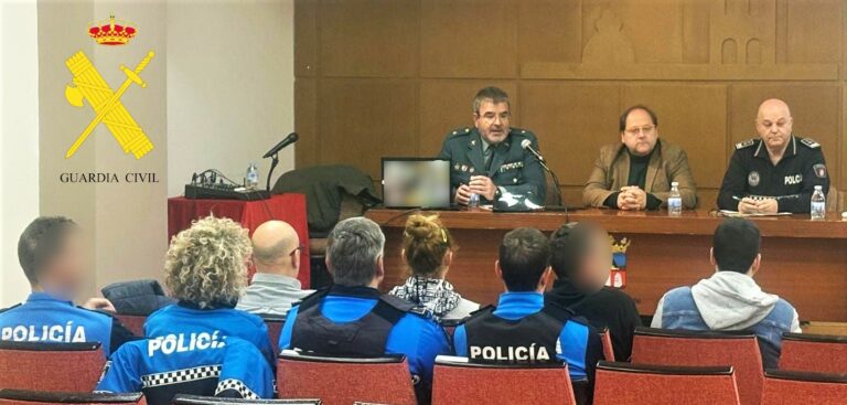 La Guardia Civil y el Ayuntamiento de La Bañeza organizan una jornada pionera en prevención de la radicalización