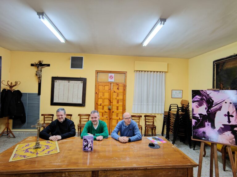 Los Caballeros del Silencio editan una revista especial con motivo de su centenario