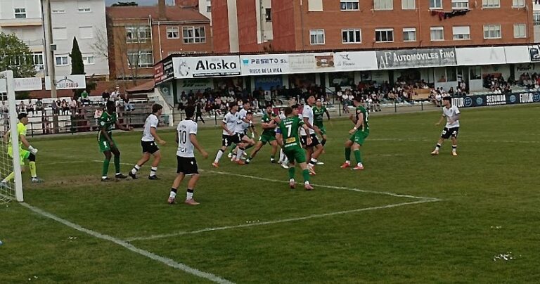 El Astorga se juega la vida ante la Sarriana