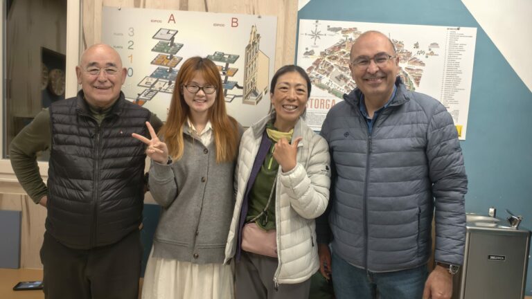Los primeros hospitaleros chinos llegan a León gracias al acuerdo impulsado por Camino Francés Federación