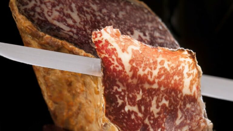 La firma astorgana Cecinas Pablo, única empresa leonesa en la feria TuttoFood2026 de Milán