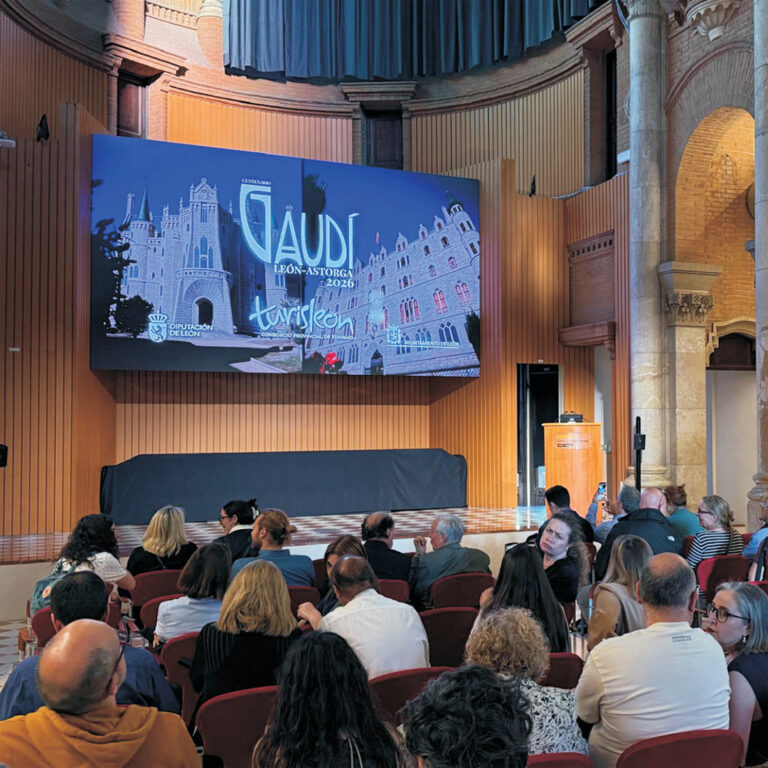 Gaudí como argumento promocional en Cataluña