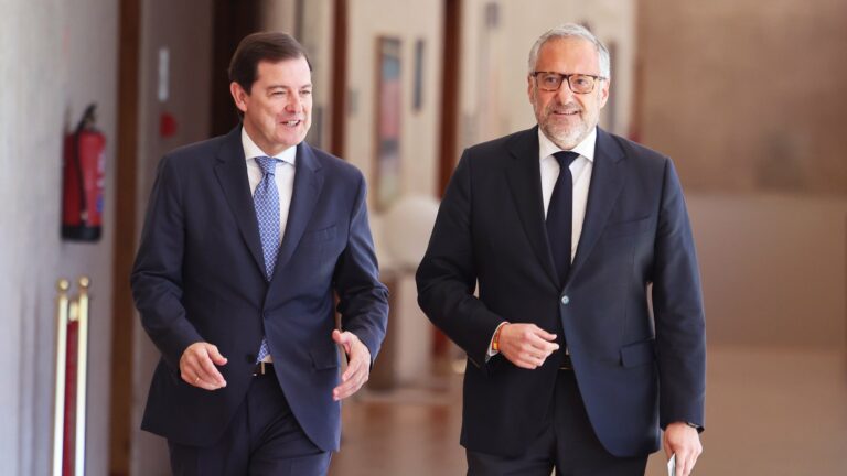 PP y Vox alumbran un acuerdo “amplio” de 324 medidas que ofrece “estabilidad” los próximos cuatro años