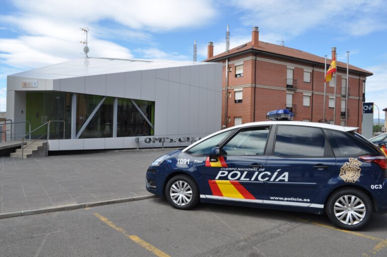La Policía Nacional detiene a un menor de 17 años por agredir con un arma blanca a un joven durante las fiestas de Astorga