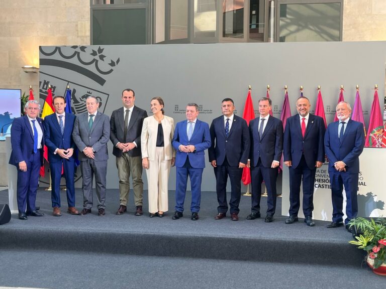 La Diputación firma el Fondo de Cohesión Territorial, que reparte 2,1 M€ entre 153 municipios leoneses de menos de mil habitantes