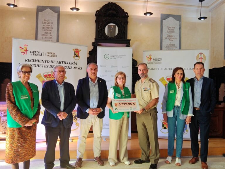 El RALCA 63 dona a la AECC de Astorga los más de 5.300 euros recaudados en el XI Memorial Galindo Valtuille para la lucha contra el cáncer