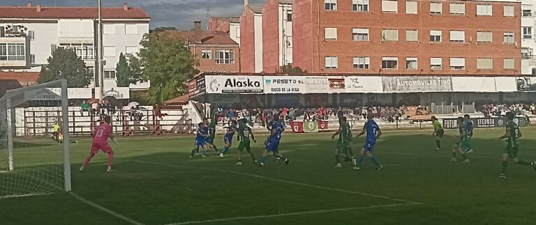 El Astorga sigue atascado